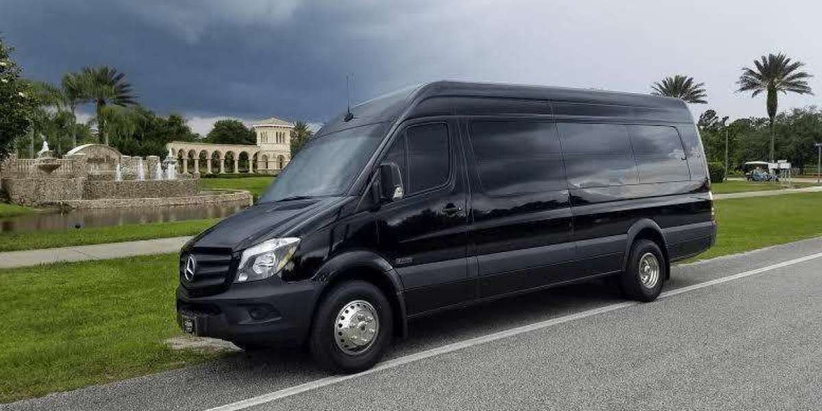 Azeelimo – Redefining Luxury and Comfort in Chauffeured Transportation