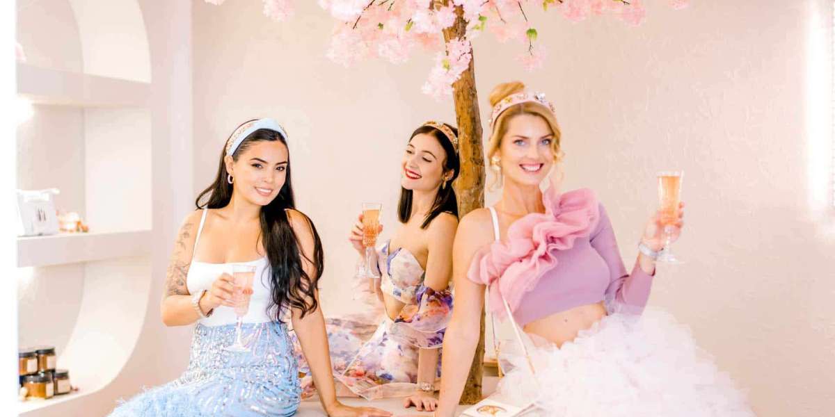 Eye Lash Extensions Gold Coast & Eyelash Lift – The Ultimate Lash Treatments for Effortless Beauty