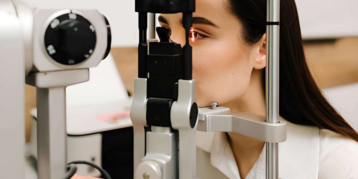 Find the Best Retina Specialist in Dubai – Clinics and Services Explained