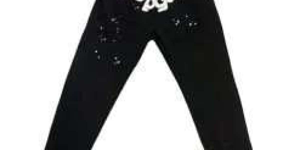 Sp5der Sweatpants Designed for Comfort with a Bold Urban Edge