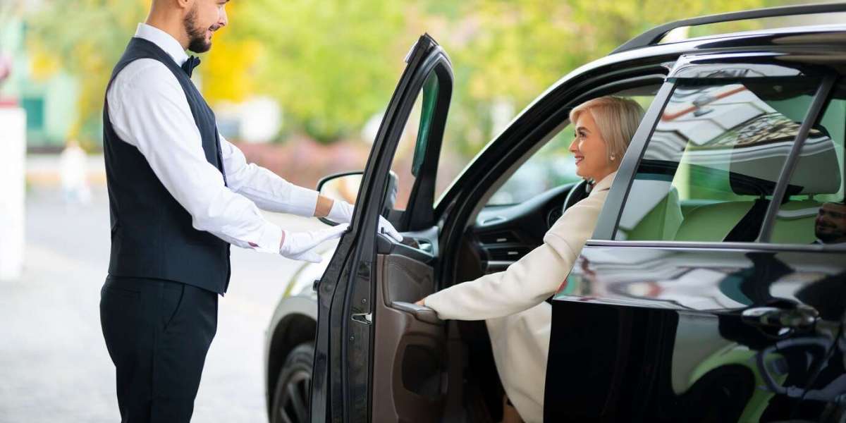Private Airport Car Service Explained: Cost, Comfort, and Convenience