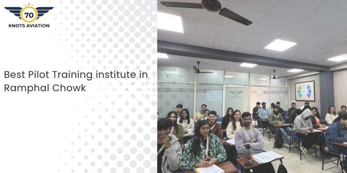 Commercial Pilot License in Delhi | Best Pilot Training School