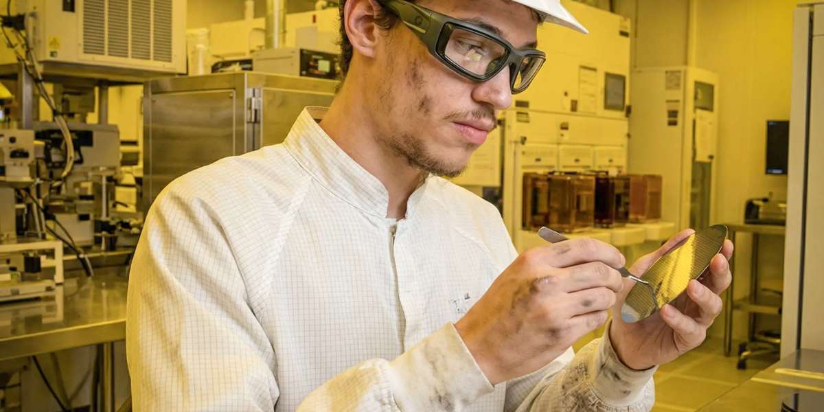 Prescription Safety Eyewear Program: Protecting Workers with Clear Vision