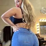 call girls Aerocity Profile Picture