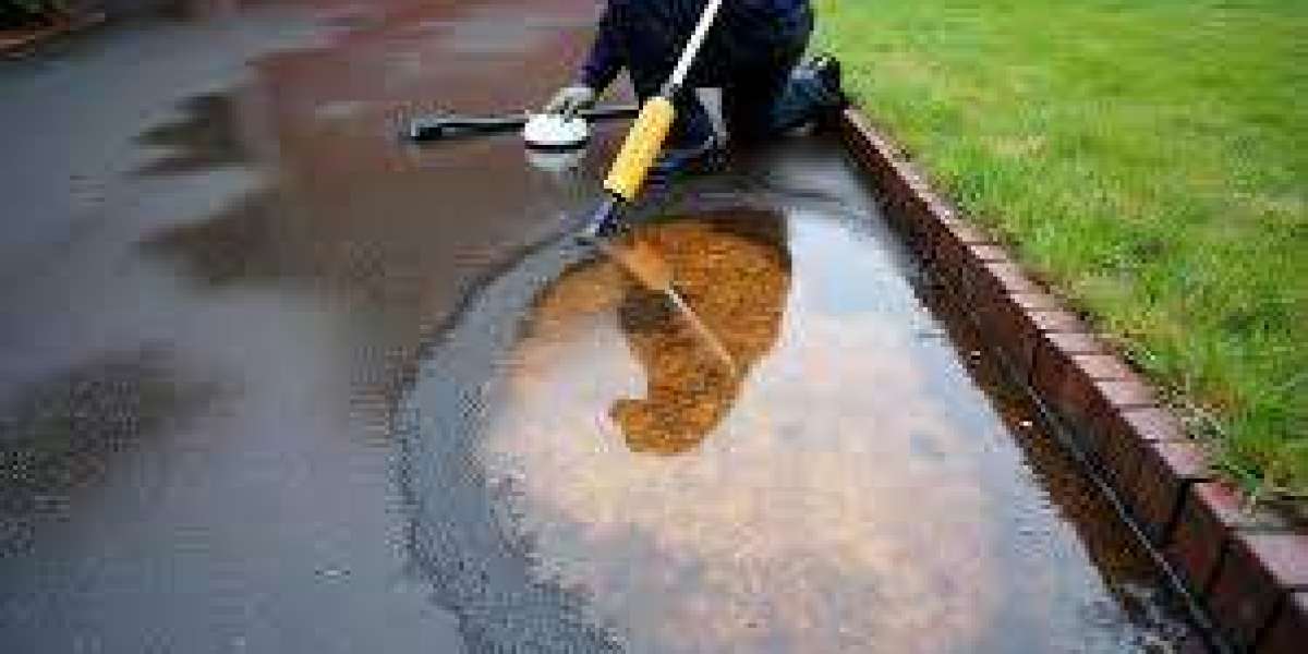 How a Fresh Paint Job Improves Your Home’s Curb Appeal