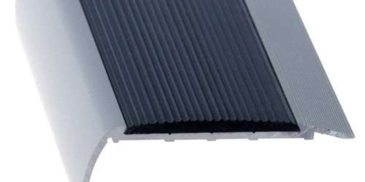 Best Non Slip Stair Treads Outdoor and Reflective Tape Compliance Guide