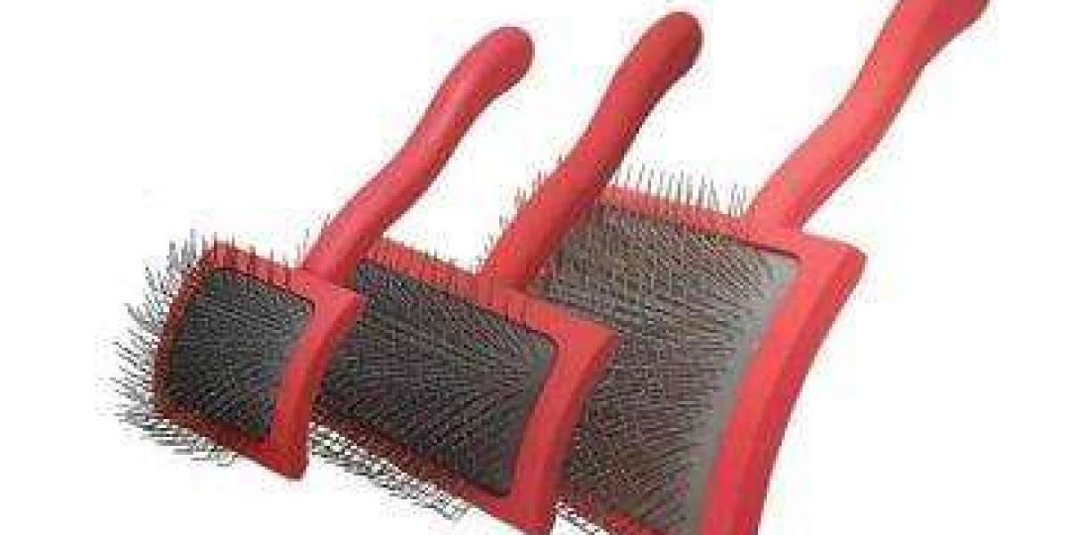 How Do Pet Grooming Products Improve Your Pet's Routine?