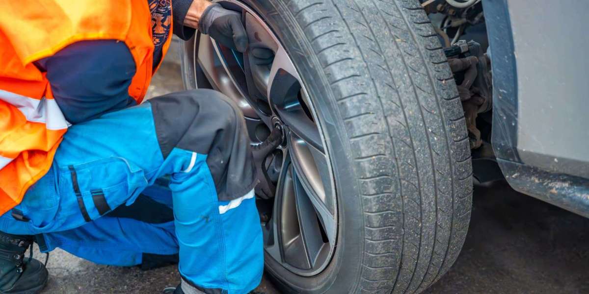 The Smart Way to Handle Tire Problems Without Leaving Your Location