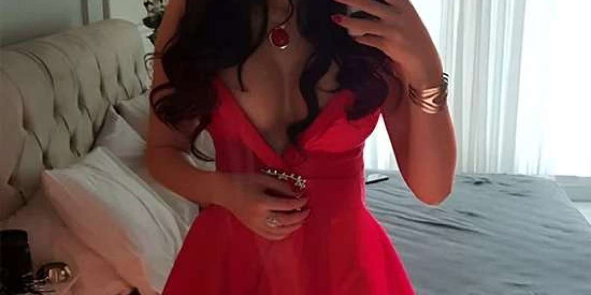 Aerocity Escorts – Premium Luxury Companionship in Delhi | Afreen Tolani