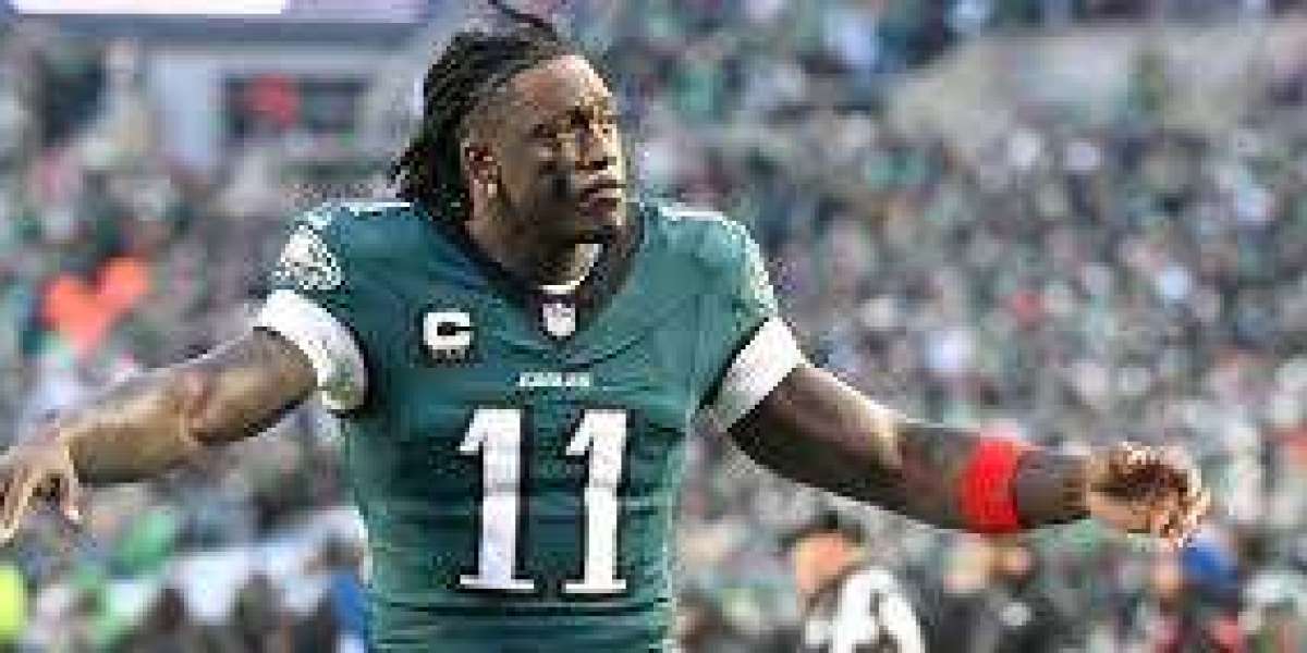 Howie Roseman clarifies why the Eagles drafted Makai Lemon