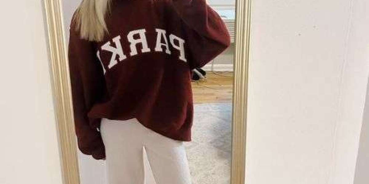 Parke Hoodie: A Perfect Blend of Comfort, Style, and Everyday Confidence