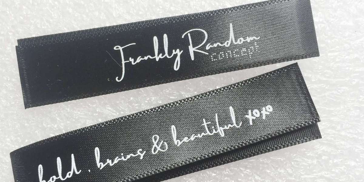 Custom Silk Tags for Elegant Brand Presentation