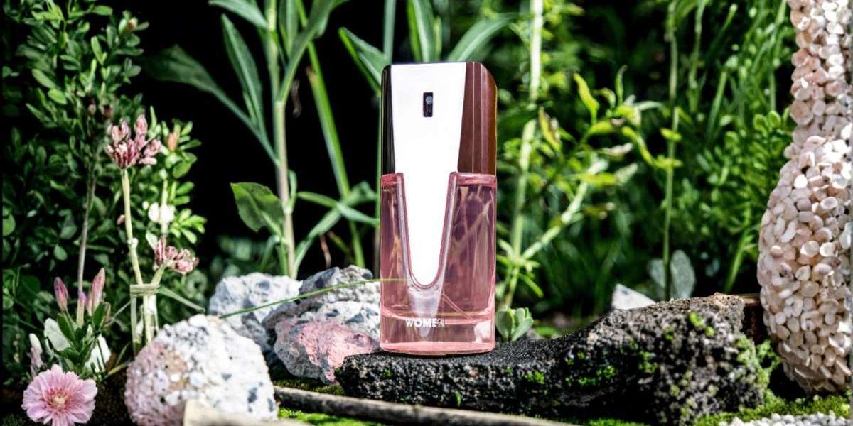 Dancer Women Perfume: A Floral and Fruity Fragrance by Zuofun