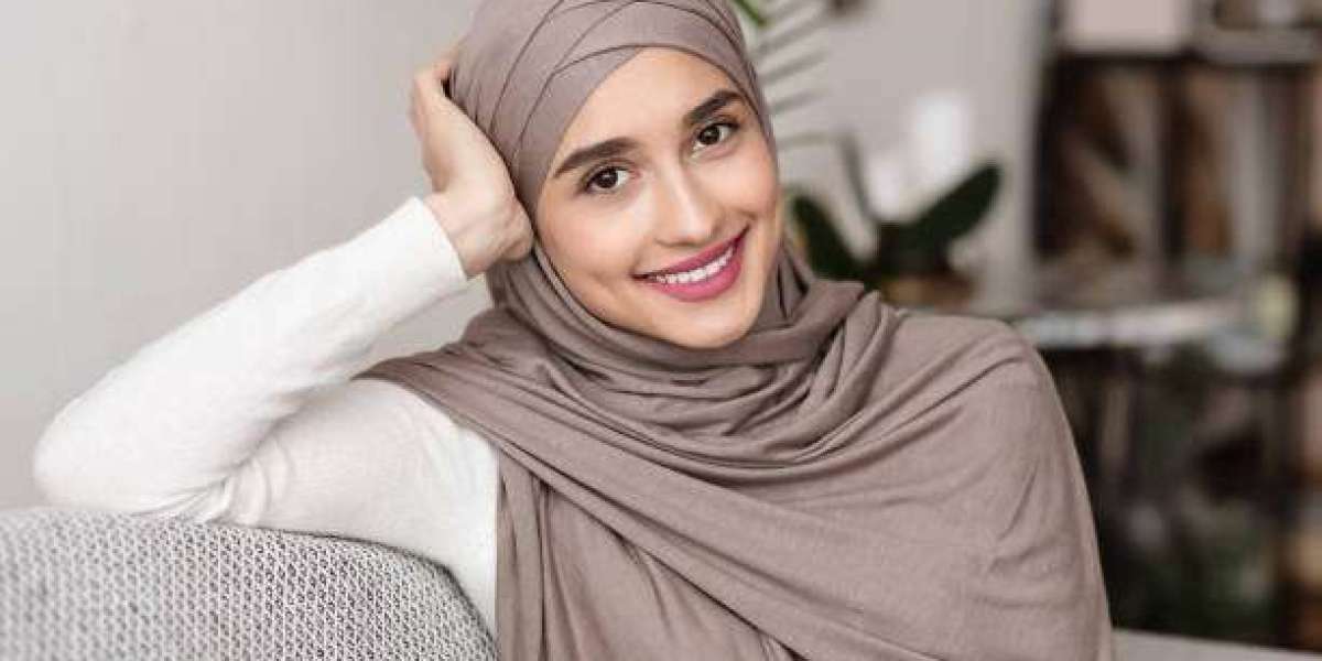 How a Bamboo Jersey Hijab Combines Softness, Comfort and Modern Style
