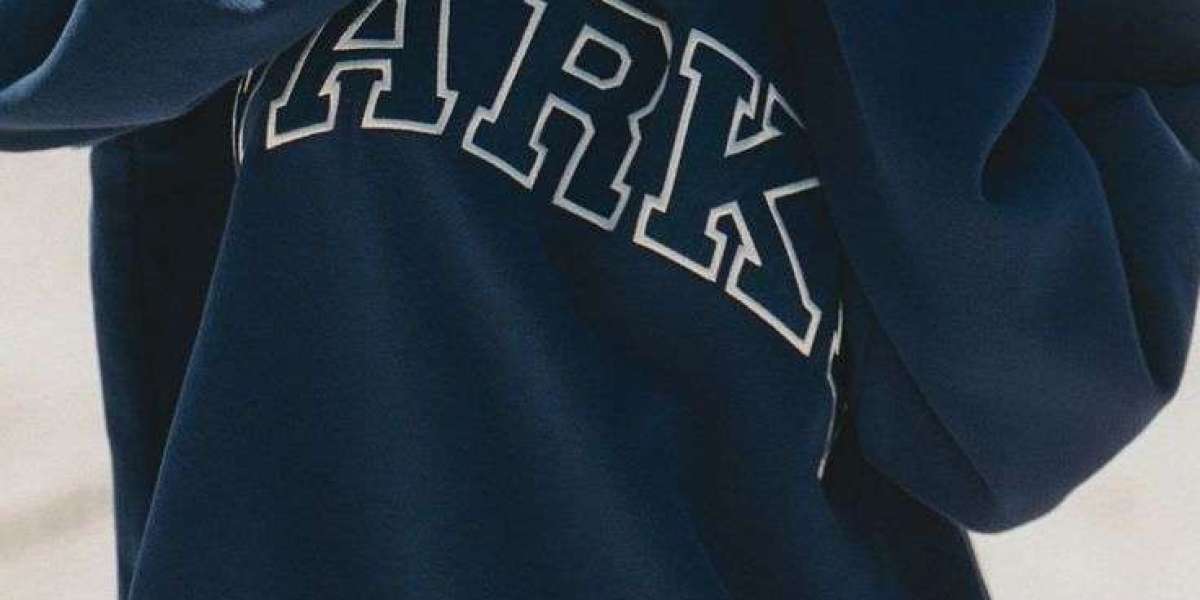 What Styling Mistakes Should You Avoid With a Parke Sweatshirt?
