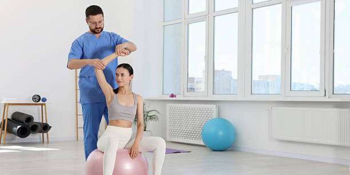 How Physical Therapy Pearland Can Help You Build Strength and Move Better