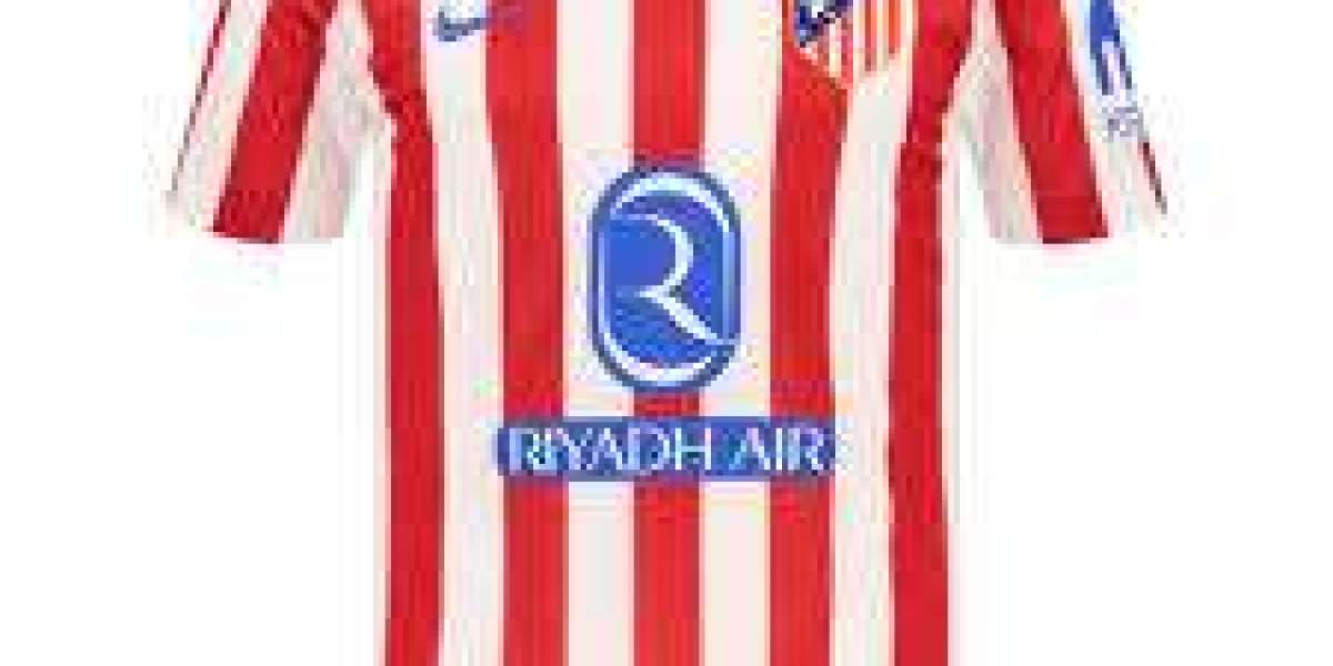 La evolución de las camisetas de fútbol y su significado para los aficionados