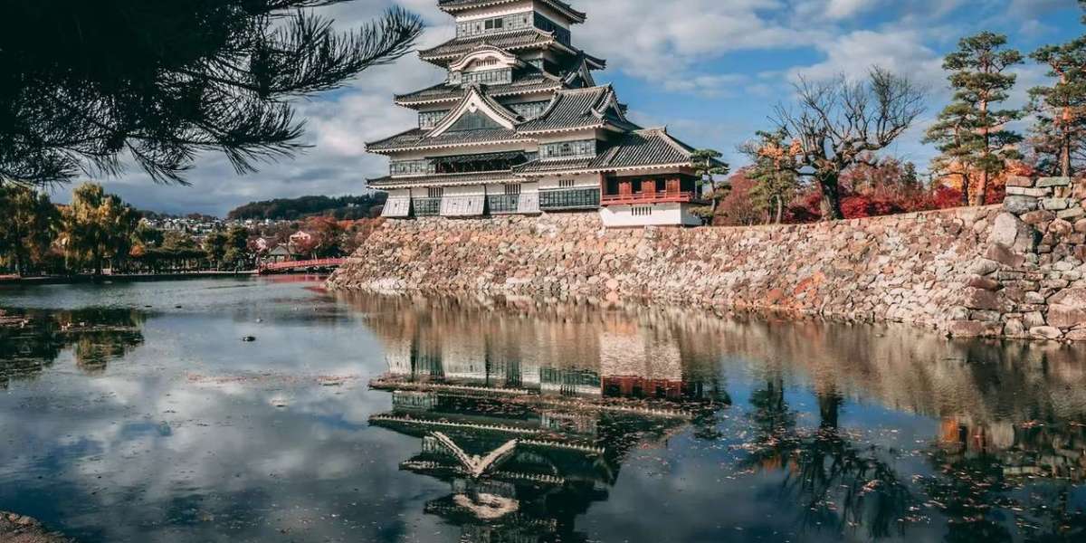 Discover the Timeless Beauty of Japan with a Matsumoto Castle Private Tour – Zen Go